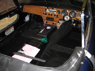 dash fitting and car pics 012 (Small).jpg and 